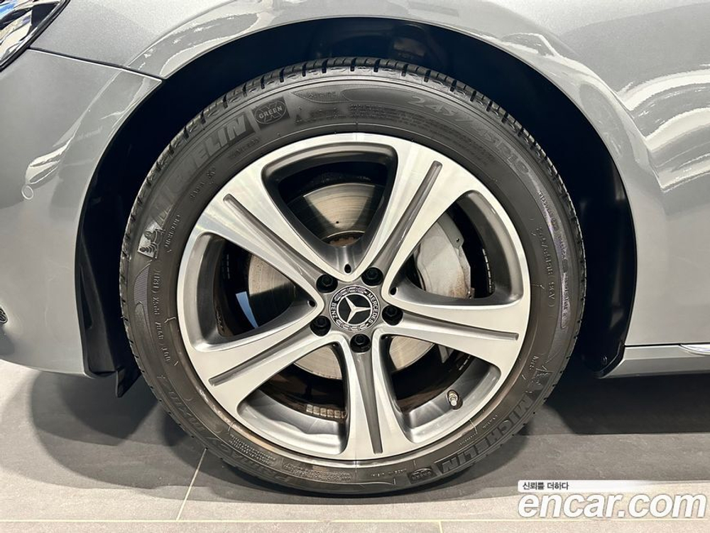 Mercedes-Benz E-Class W213 E300 Avangarde (08.2019)