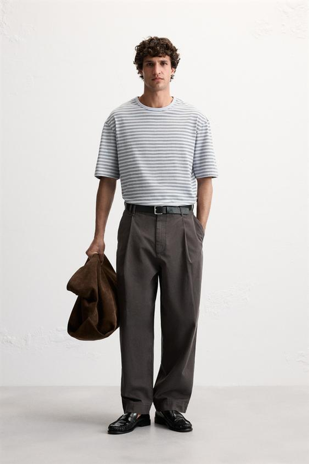 ZARA ФУТБОЛКА С КОНТРАСТНОЙ ДЕТАЛЬЮ ПО НИЗУ, ГОЛУБОЙ