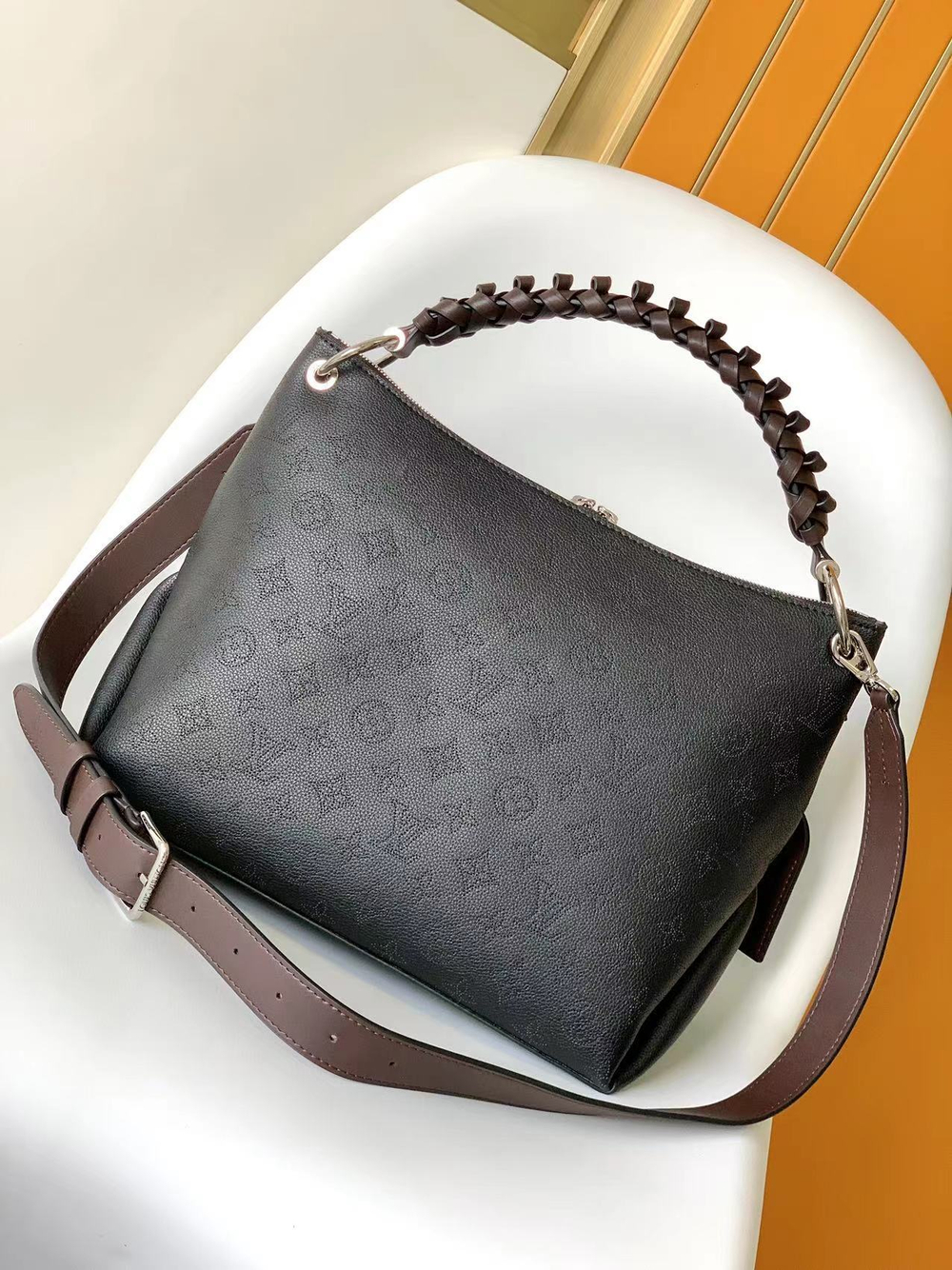Louis Vuitton Beaubourg Hobo MM