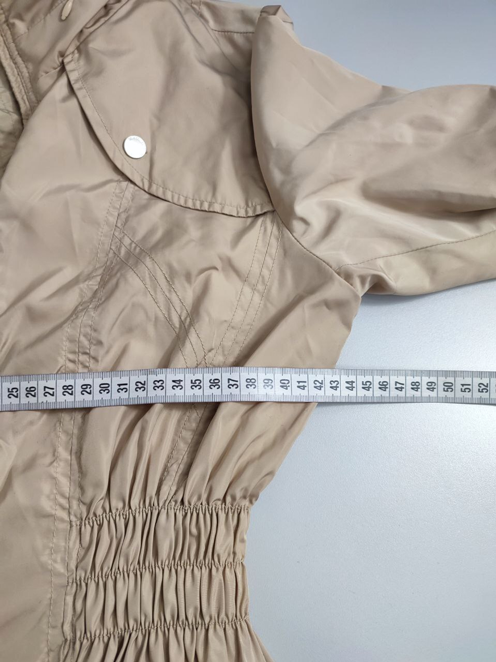 Плащ Sela светлый 44 размер