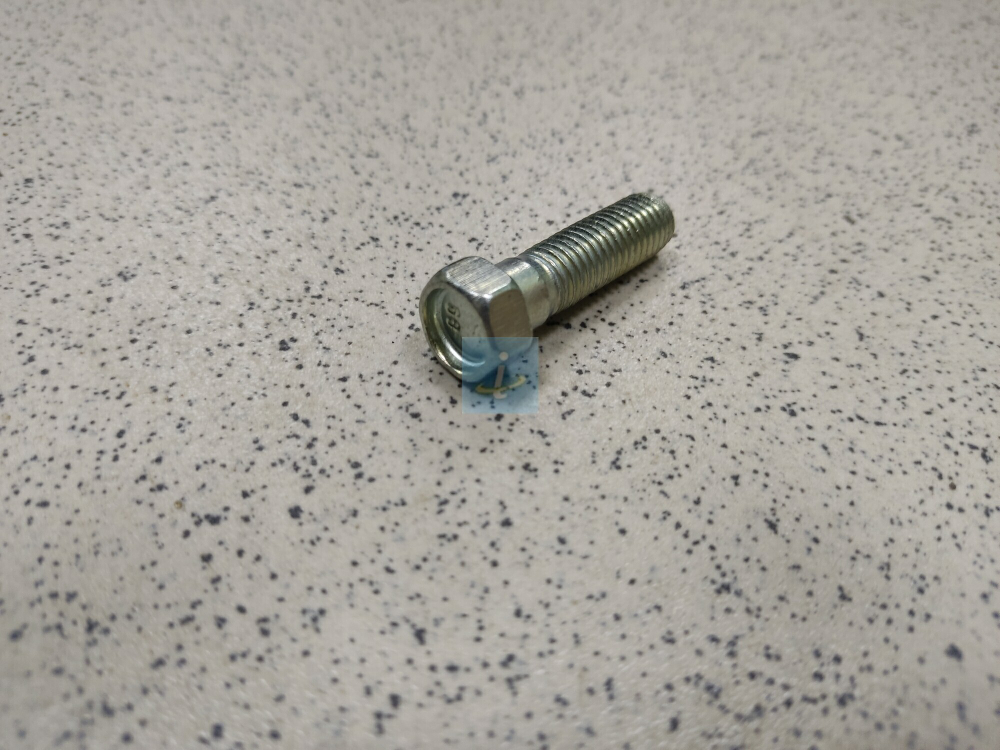 Болт М10Х1,5Х35 201501-П29