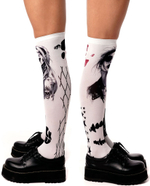 Белые гольфы с несколькими принтами-тату (Цвет: белый)