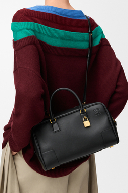 Loewe Сумка Amazona 28 из телячьей кожи наппа, черный