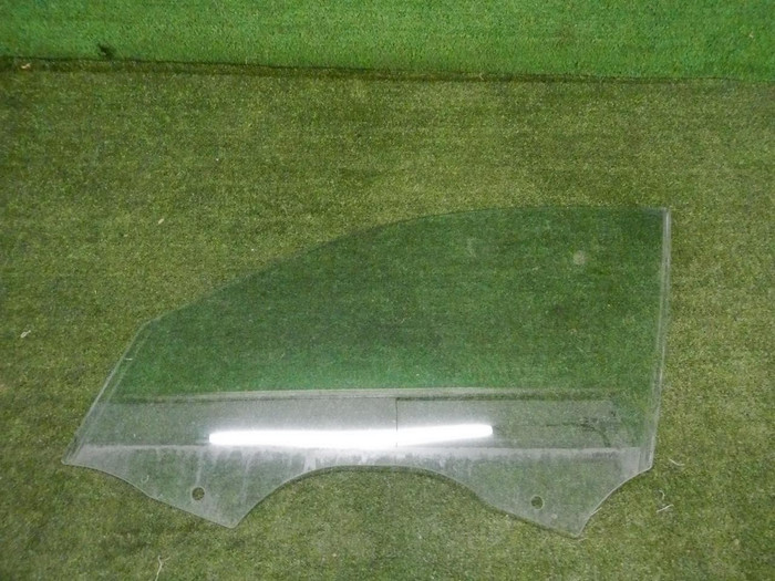 Стекло двери переднее левое BMW 3er F30 (2011-2020)