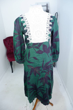 Платье Zara самобытное, маркировка М, визуально 46 размер