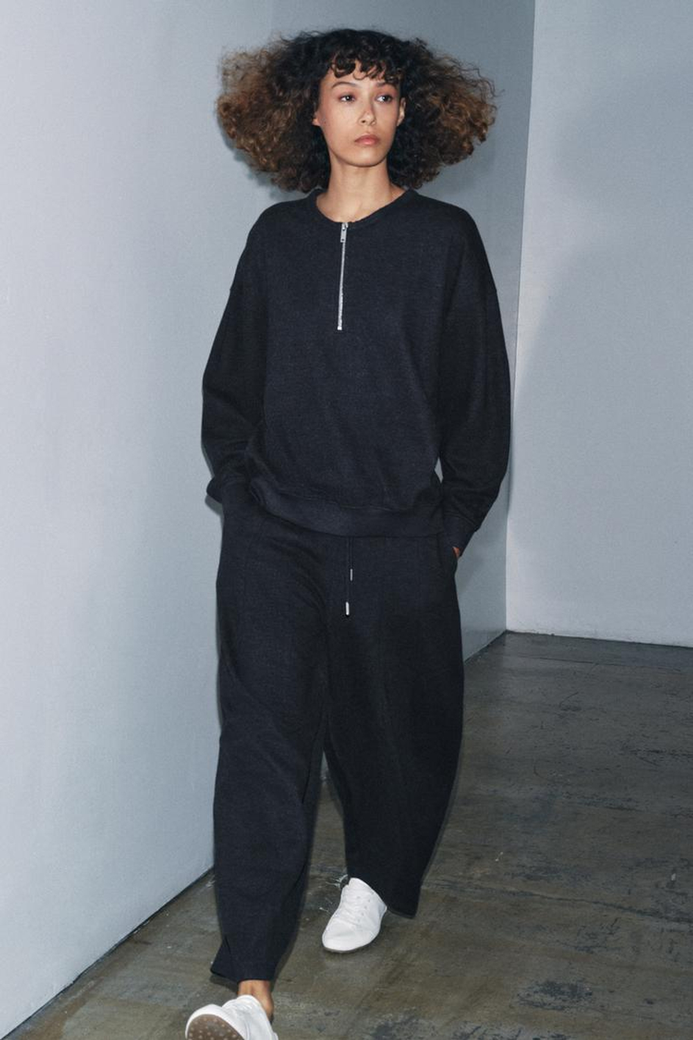 ZARA ТОЛСТОВКА НА МОЛНИИ, ТЕМНО-СЕРЫЙ