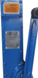 Домкрат реечный TOR ДР 1500 1,5Т с обрезиненной ручкой 1040870