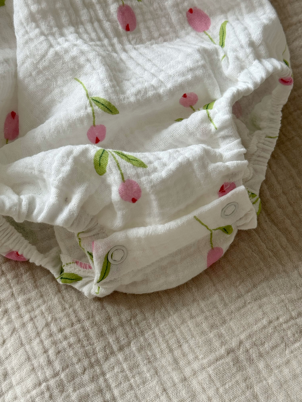 Боди с рюшами, Тюльпаны