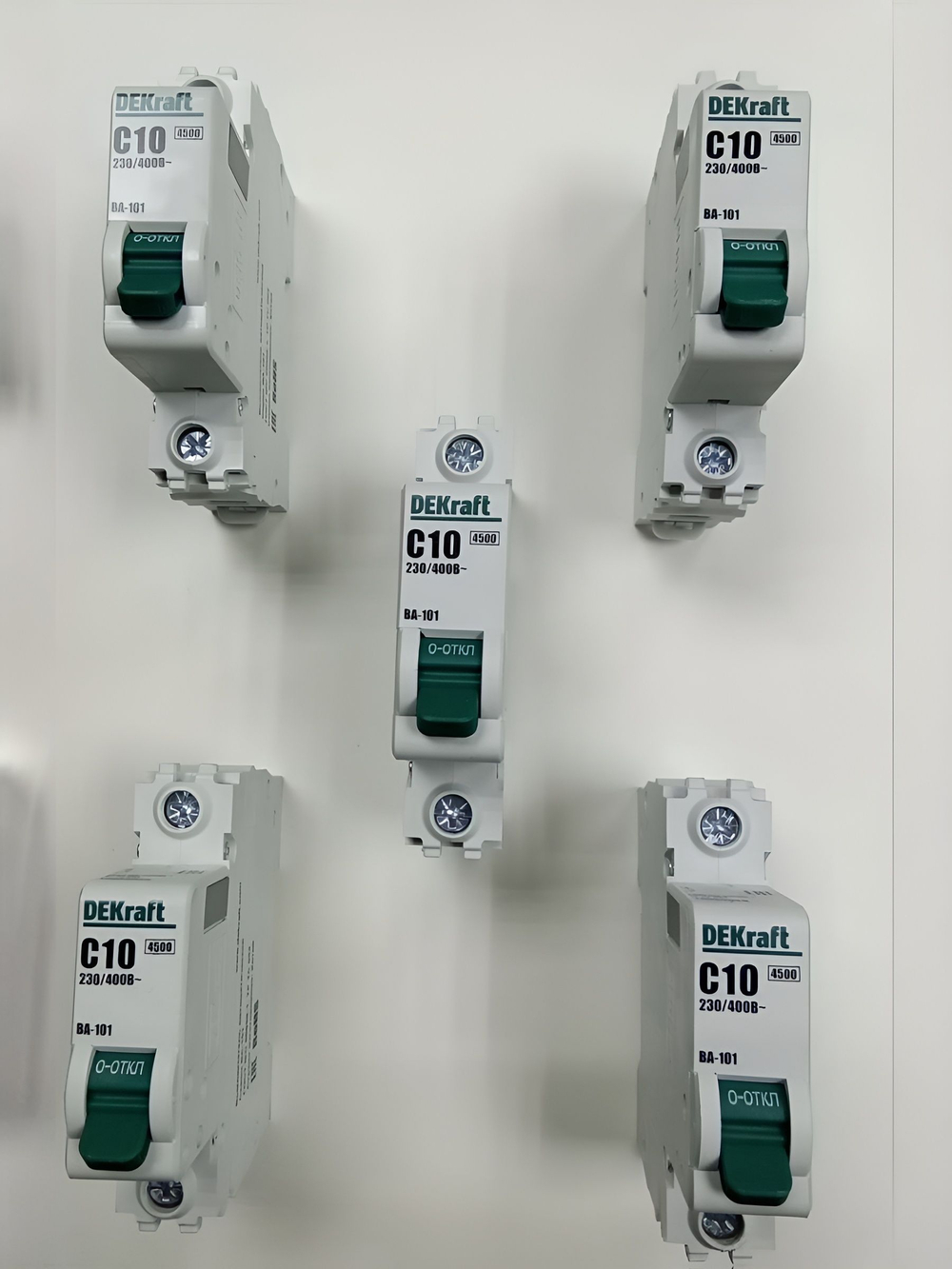 Автоматический выключатель 1-пол. 10А тип C 4,5кА серия ВА-101 DEKraft (5шт)