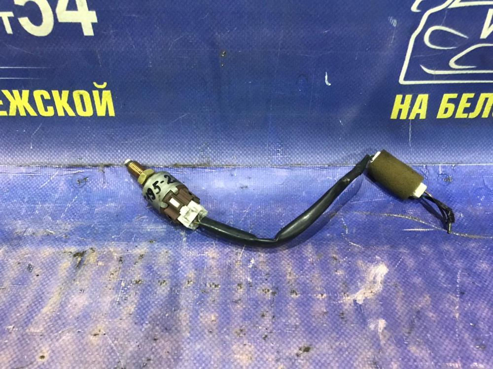 Датчик педали тормоза TOYOTA CORONA 1993