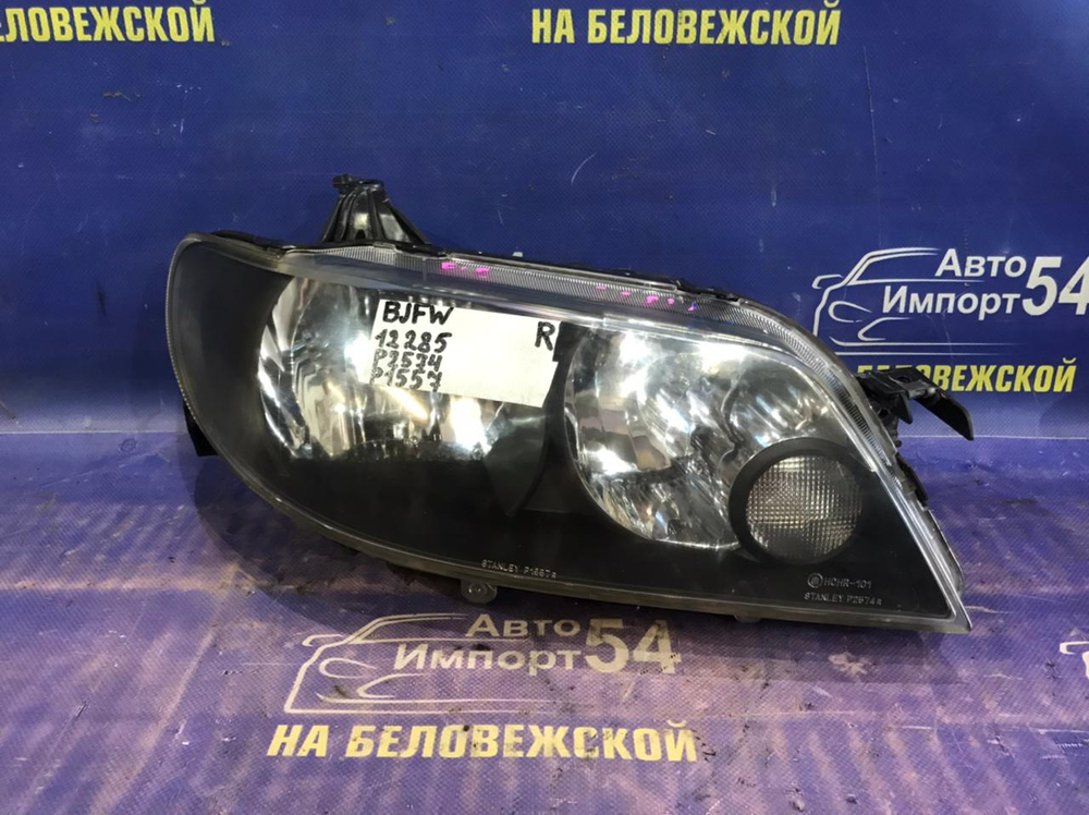 Фара передняя правая MAZDA FAMILIA 2000-2003