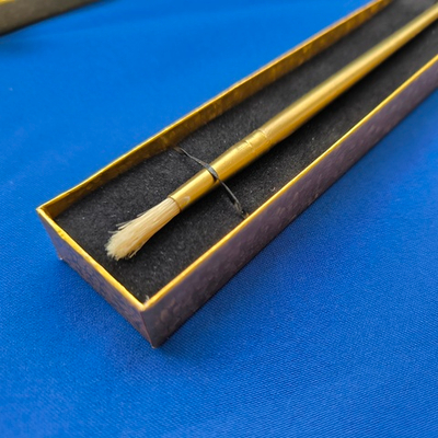 Прикольный сувенир "Кисточка для чистки пупка"