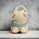 New Balance 9060 • Pink