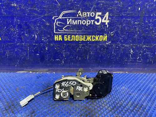 Замок двери задней правой Honda CR-V 1995-2001