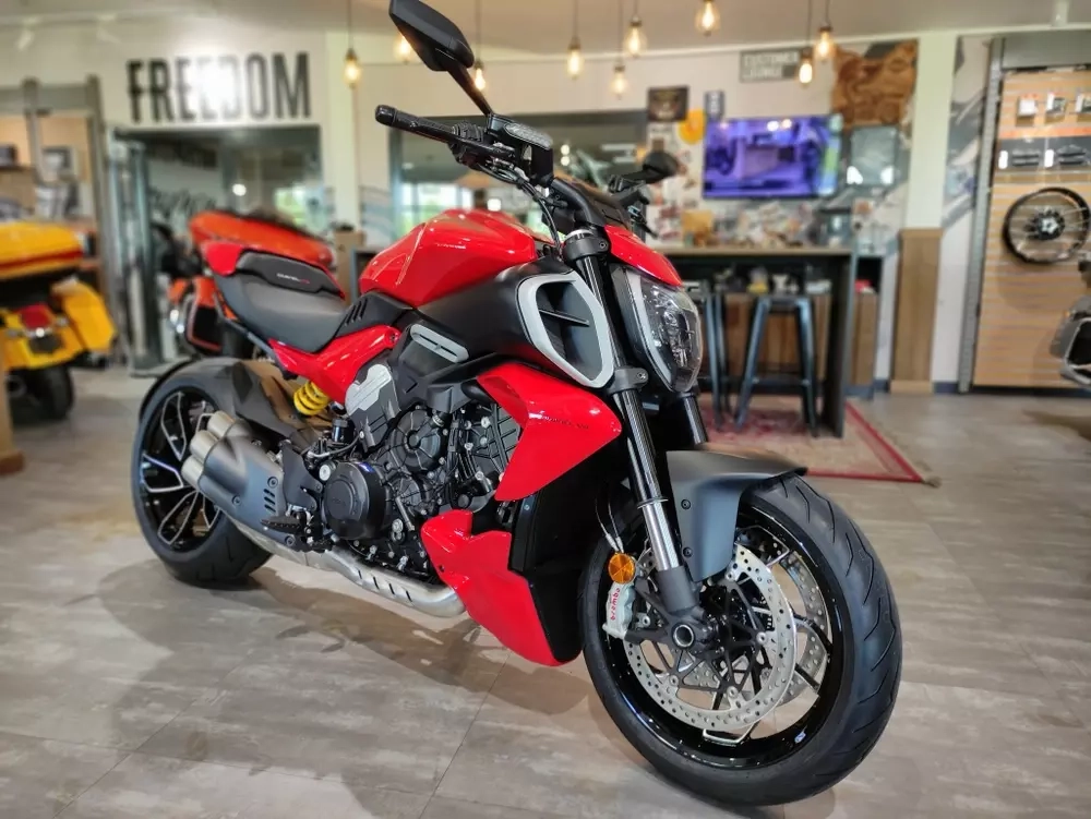 DUCATI DIAVEL V4 Максимальная Скорость
