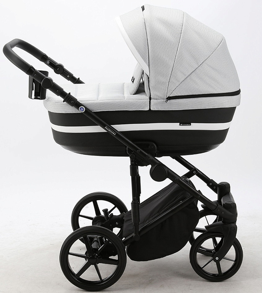 Детская коляска Adamex Rimini 2 в 1 RI29-LUX СВ.СЕР.ЖАККАРД+ЧЕРН.КОЖА+БЕЛ.ОТДЕЛКА