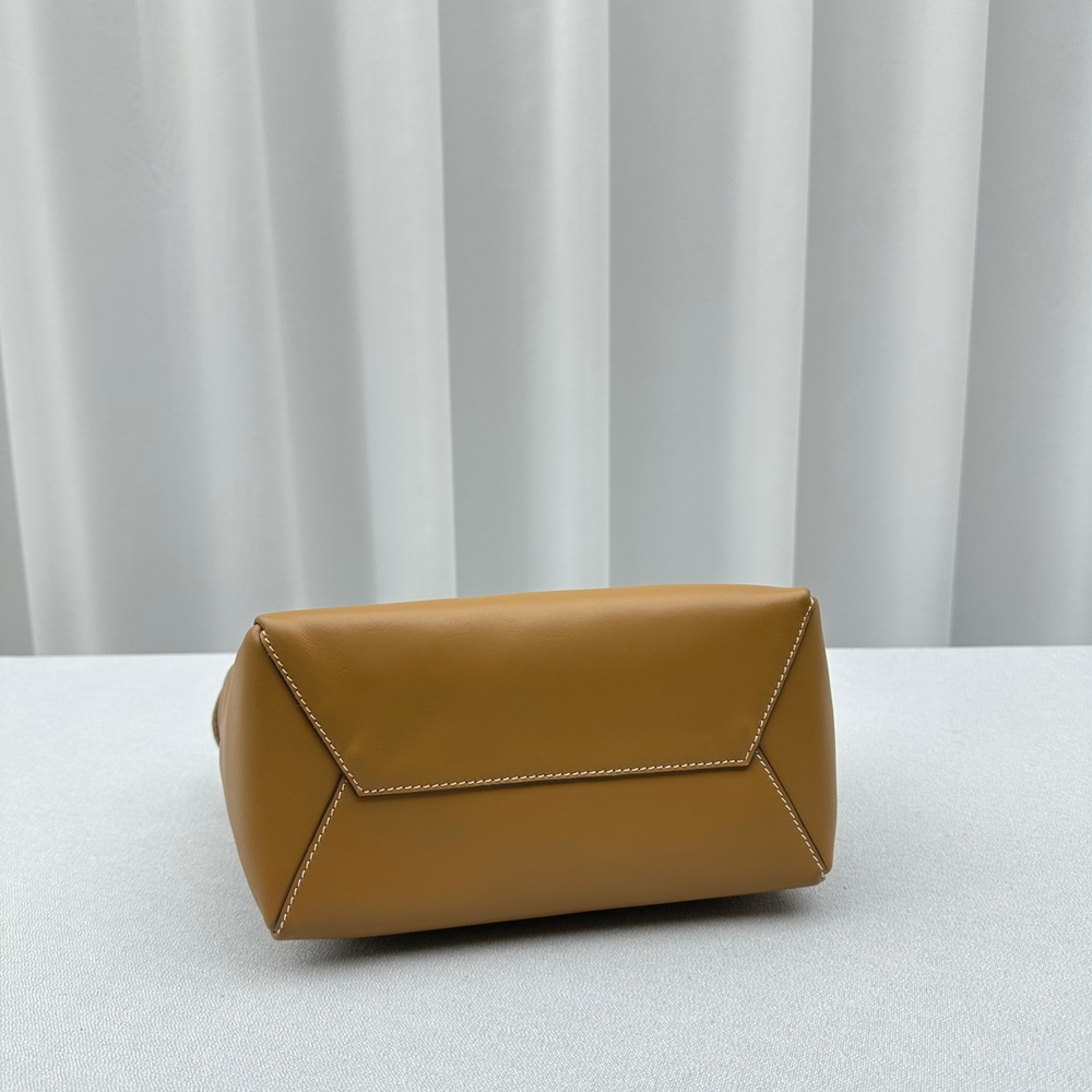 Miu Miu IVY Bag 23 cm