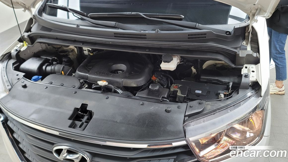 Hyundai The New Grand Starex Van 3-х местный (10.2019)