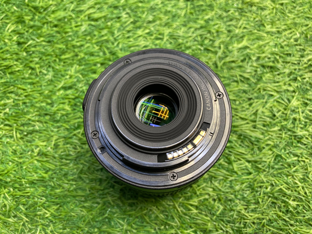 Canon 1200D kit 18-55mm 3.5-5.6 III (4.150 кадров)