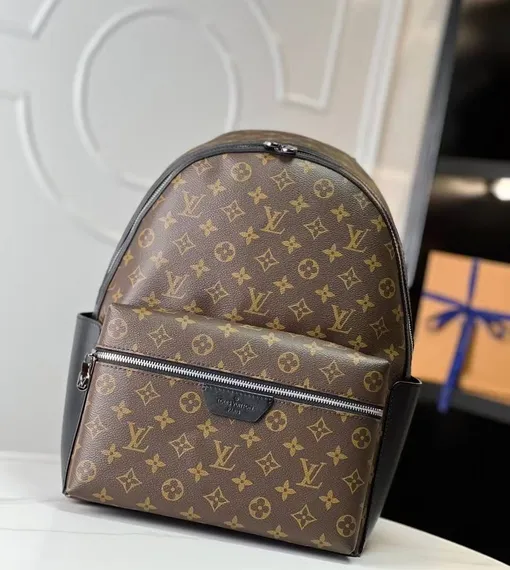 Рюкзак Louis Vuitton Discovery PM канва Monogram Macassar
