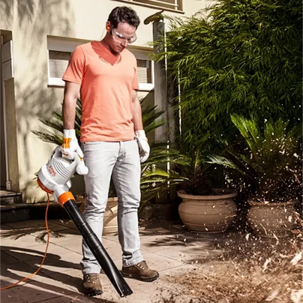 STIHL BGE 81 электрическая воздуходувка 1.4 кВт, 76 м/с 48110111551