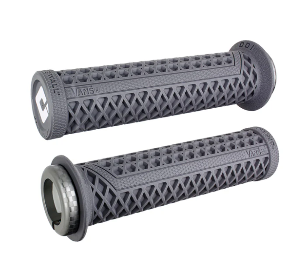 ODI Vans Lock On Grips грипсы для Harley-Davidson® с дроссельной заслонкой по проводам
