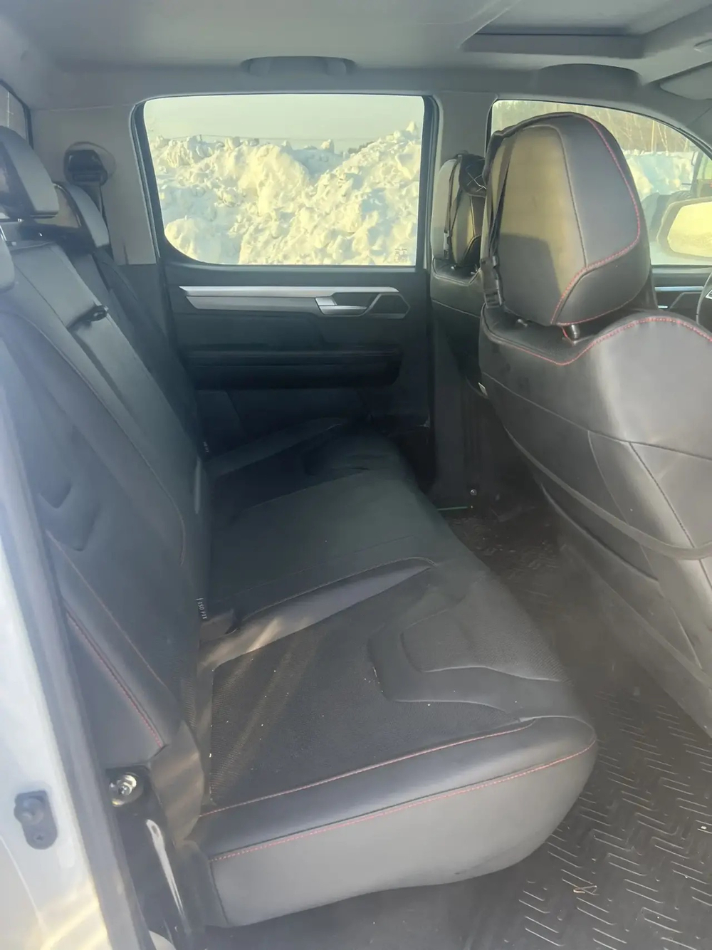 SOLLERS ST8 Luxe 2.4T 6MT AWD