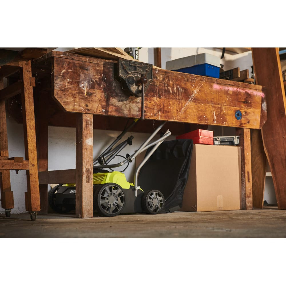 Скарификатор-аэратор Ryobi RY18SFX35A-0 5133004548 без аккумулятора