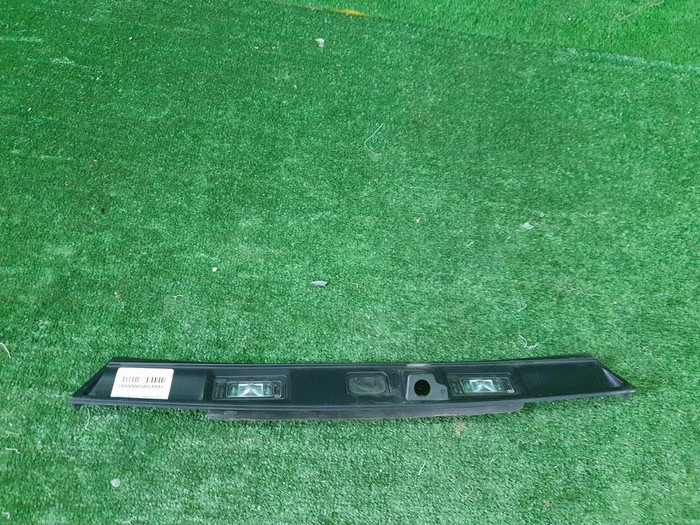 Подсветка номерного знака Jaguar F-PACE (2016-н.в.)