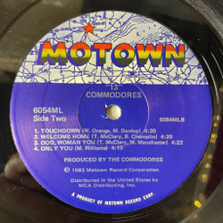 Винтажная виниловая пластинка LP Commodores 13 (USA 1983) Turn Off The Lights