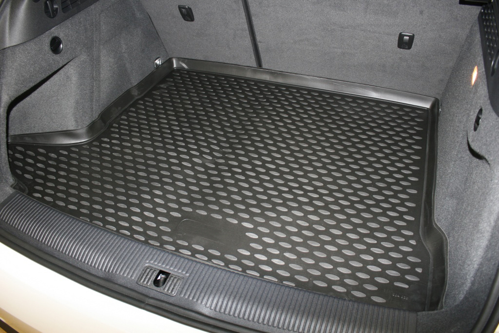 Коврик в багажник для AUDI Q3, 2011-, кроссовер, 1 шт. (полиуретан) арт.CARAUD00002