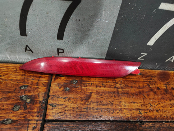 Катафот заднего бампера правый Kia Ceed 2 (JD) 12-18 Б/У Оригинал 92405A2300