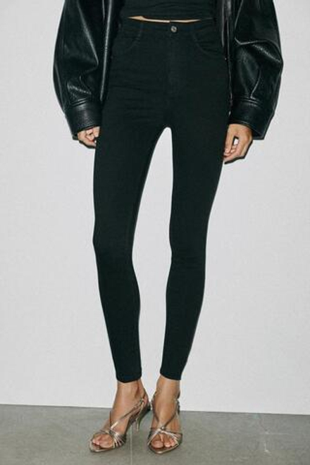 ZARA ДЖИНСЫ TRF SKINNY С ВЫСОКОЙ ПОСАДКОЙ, ЧЕРНЫЙ