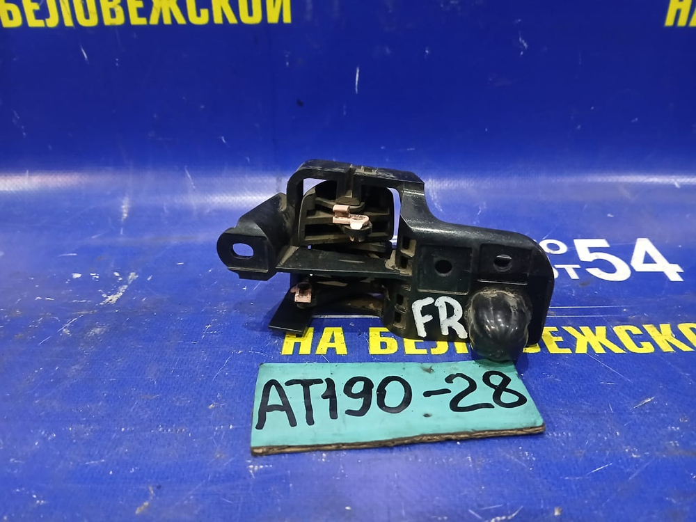 Ручка двери передней правой салонная TOYOTA CARINA E 1992