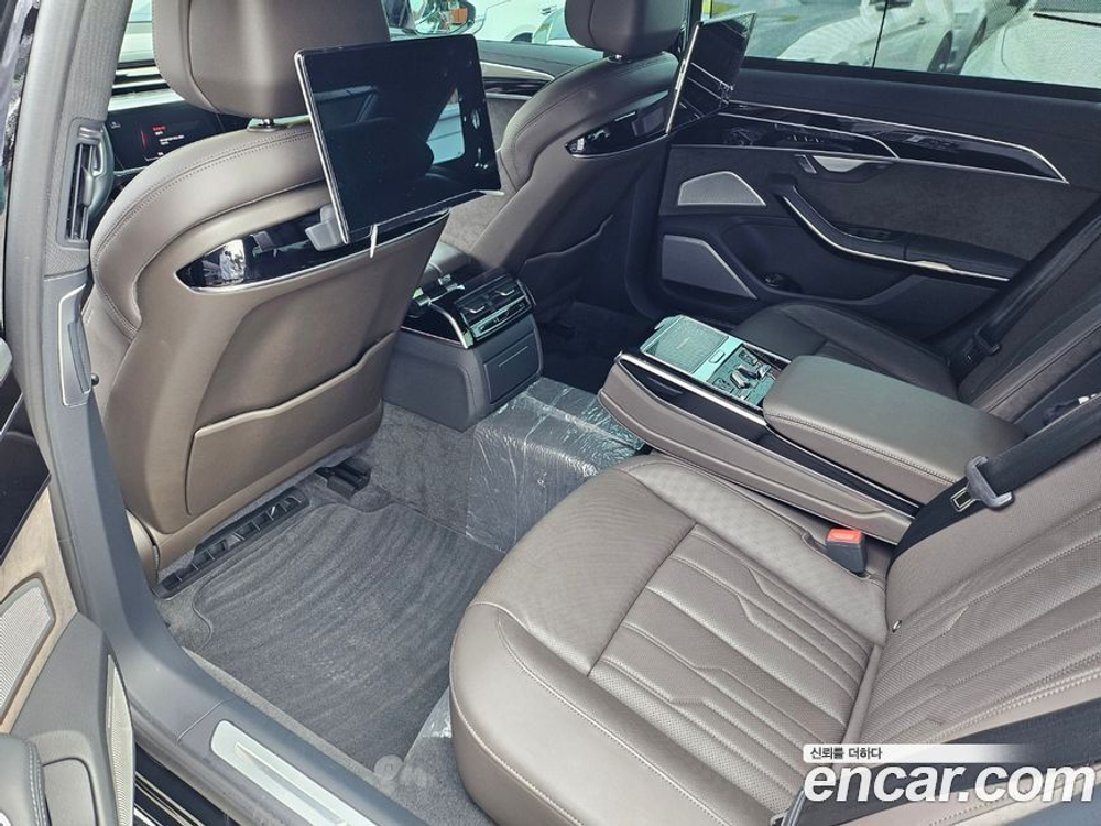 Audi A8 (D5) 55 TFSI Quattro LWB (06.2021)
