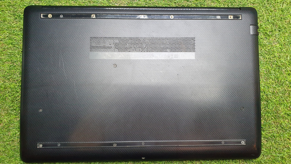 Ноутбук HP Ryzen 3/8Gb/Vega 3