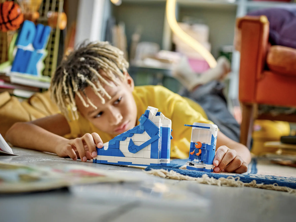 Конструктор LEGO 43008 Nike x Lego