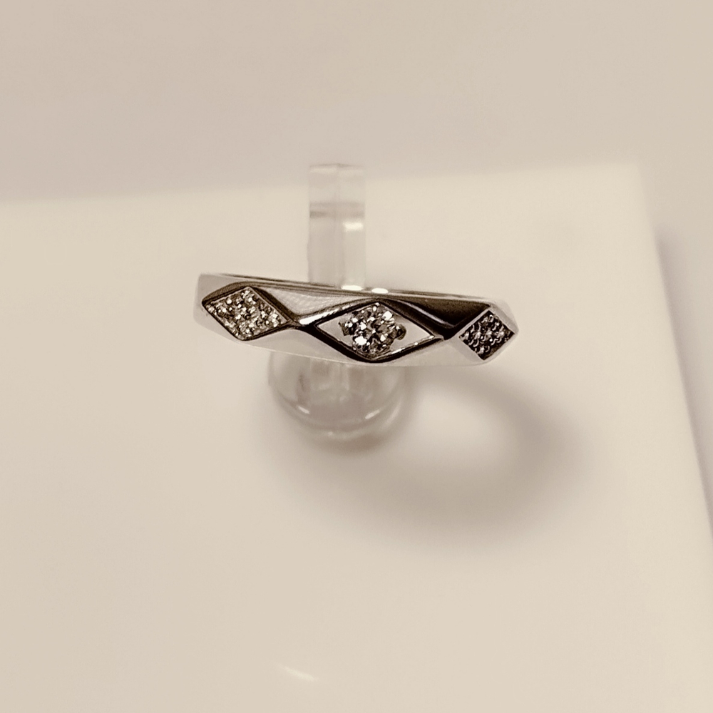 Кольцо из серебра 925 пробы