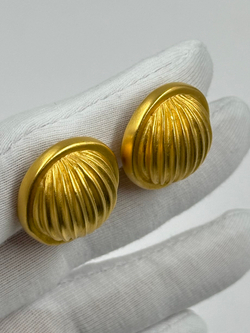 Клипсы матовые Givenchy