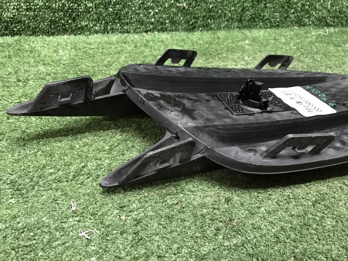 Решетка перед. бампера Mercedes E W213 (16-21) AMG