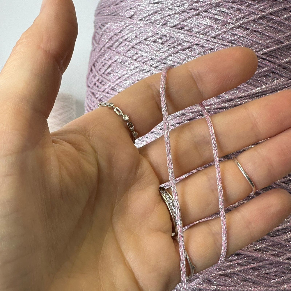 COTTON LUREX; 95% хлопок, 5% люрекс; 400м/100гр; Шнурок; цвет: розовая нить , люрекс серебро