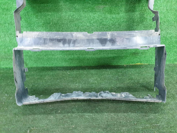 Воздуховод радиатора RR Vogue 4 L405 (2012-2022)