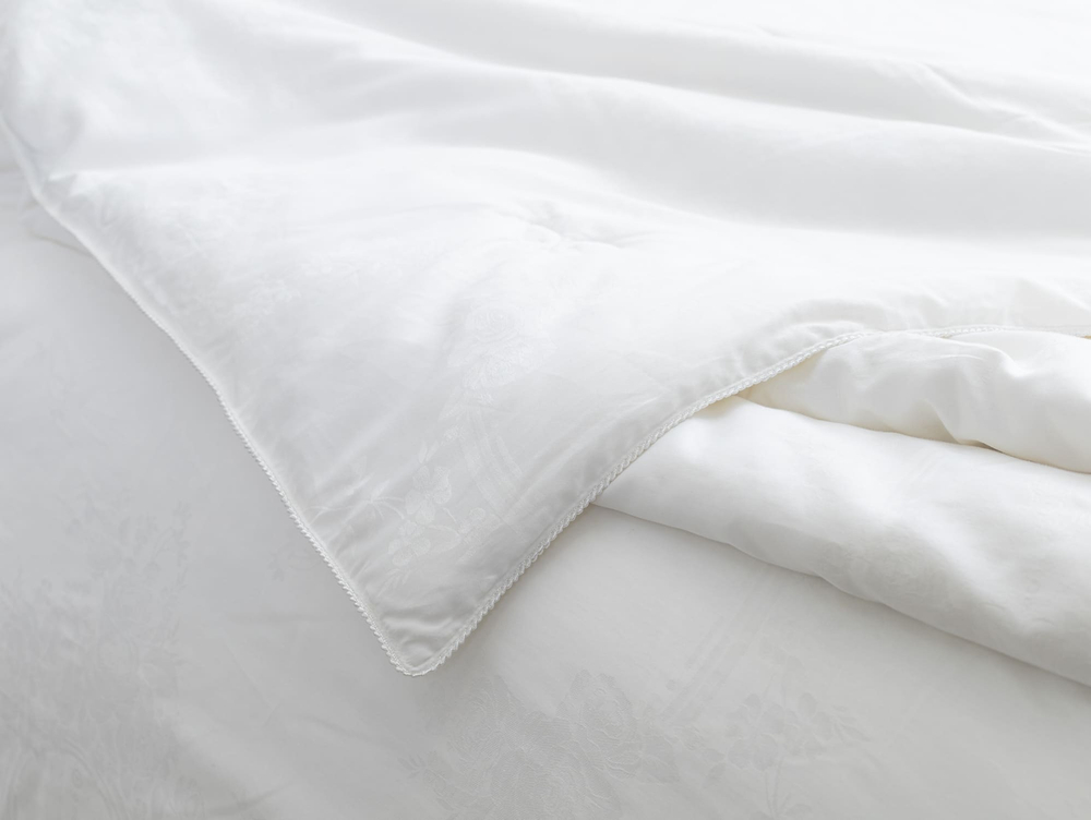 Одеяло шелковое теплое 220x240 Luxe Dream Grace Silk