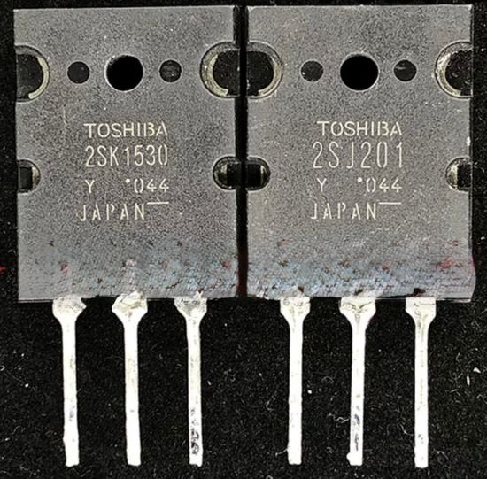 Полевой транзистор 2SJ201 демонтаж / TO264 P-ch 12A 200v