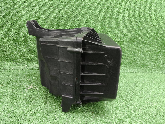 Корпус воздушного фильтра Changan Uni-T (20-нв)