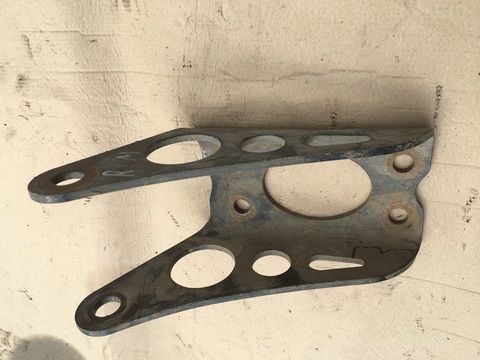 Кронштейн переднего амортизатора МАН ТГА верхний 81437400195