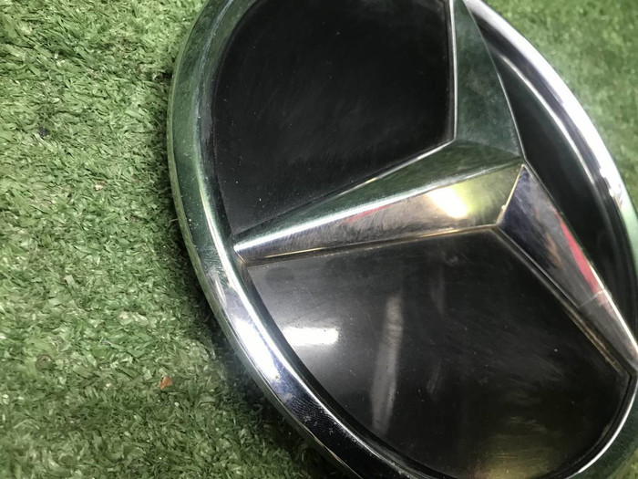 Эмблема решетки радиатора Mercedes GLE V167 18-24