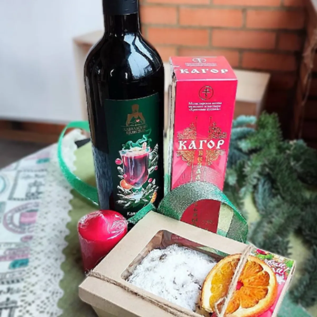 Фотография Набор подарочный «Напитки б/a c кексом Рождественским» купить в магазине Афлора