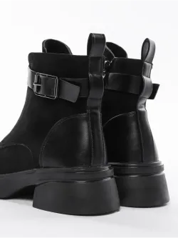 Зимние ботинки на высокой платформе