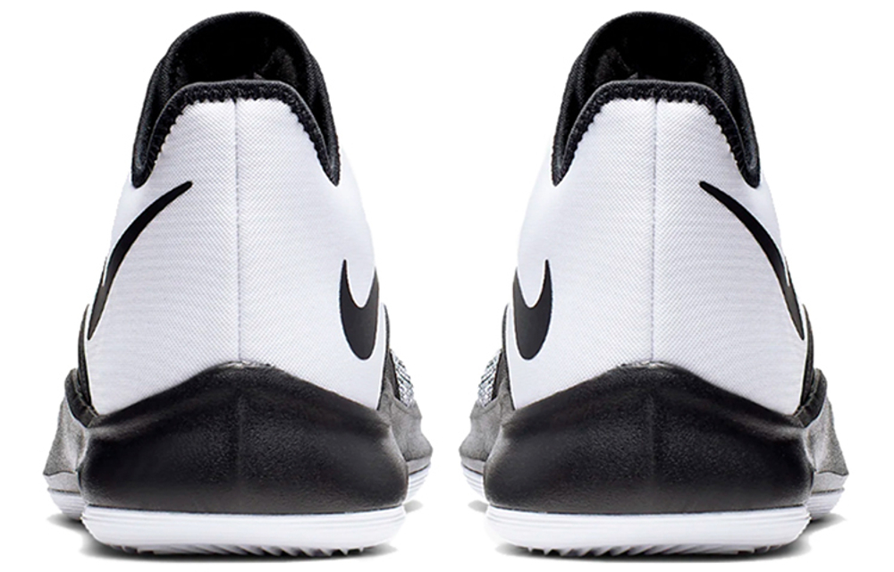 Кроссовки Nike Air Versitile 3